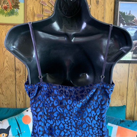 Abbeline Royal Blue Leopard Chemise Style Dress - Picture 7 of 14